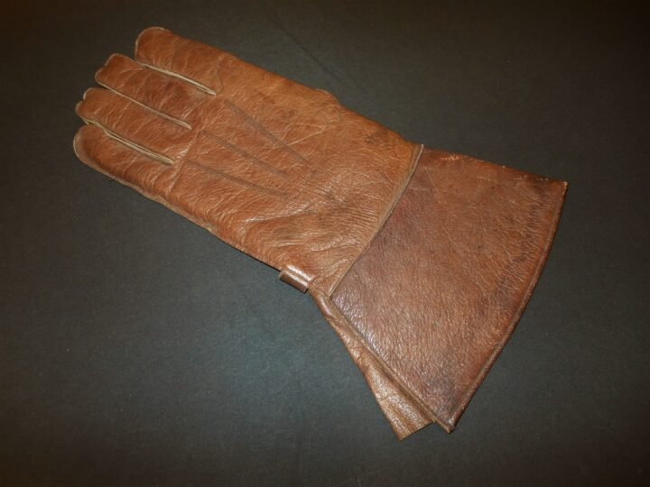 WW2 German Luftwaffe Fliegerhandschuhe – LEATHER PILOT GLOVES – GAUNTLET – NICE! — image 15