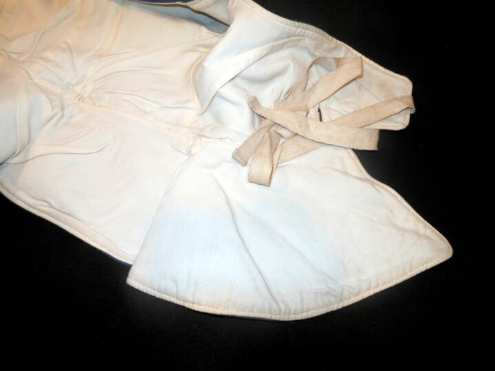 WW2 German Polizei Kopfhaube – BLUE-GREEN/ WHITE REVERSIBLE WINTER HOOD – NICE! — image 13