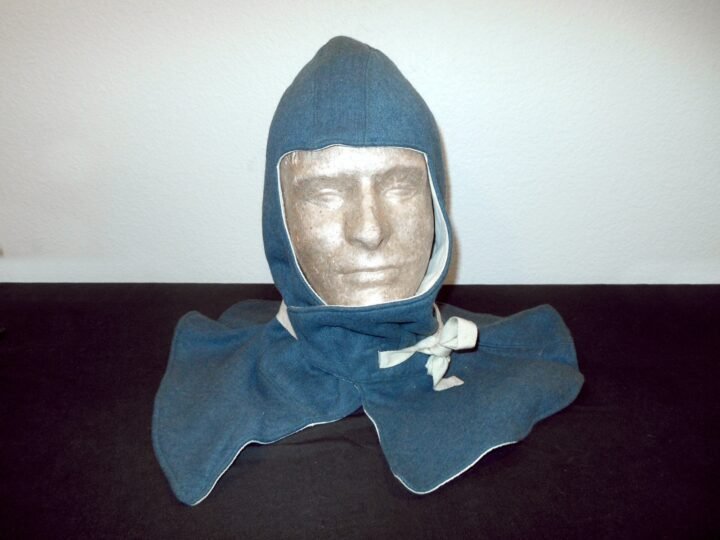WW2 German Polizei Kopfhaube – BLUE-GREEN/ WHITE REVERSIBLE WINTER HOOD – NICE! — image 2