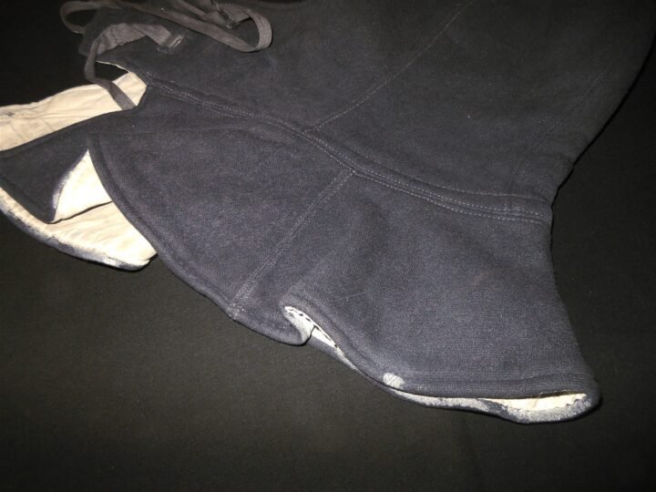 WW2 German Luftwaffe Kopfhaube – BLUE / WHITE REVERSIBLE WINTER HOOD – VERY NICE — image 12