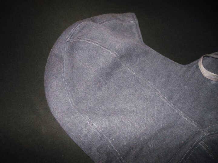 WW2 German Luftwaffe Kopfhaube – BLUE / WHITE REVERSIBLE WINTER HOOD – VERY NICE — image 5