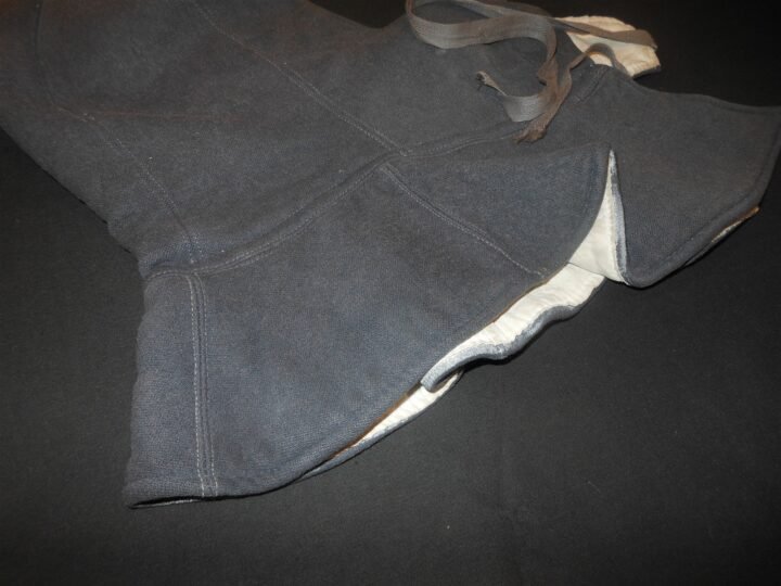 WW2 German Luftwaffe Kopfhaube – BLUE / WHITE REVERSIBLE WINTER HOOD – VERY NICE — image 7