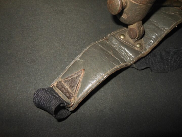 WW2 German Luftwaffe Aircraft Taschenlampe – NAVIGATOR HEAD LAMP – VERY RARE! — image 16