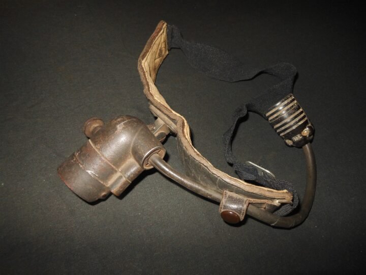 WW2 German Luftwaffe Aircraft Taschenlampe – NAVIGATOR HEAD LAMP – VERY RARE! — image 3