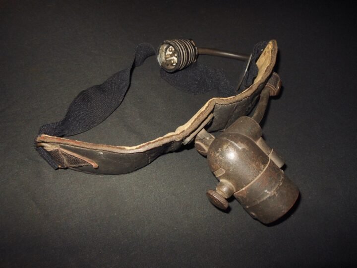 WW2 German Luftwaffe Aircraft Taschenlampe – NAVIGATOR HEAD LAMP – VERY RARE! — image 8