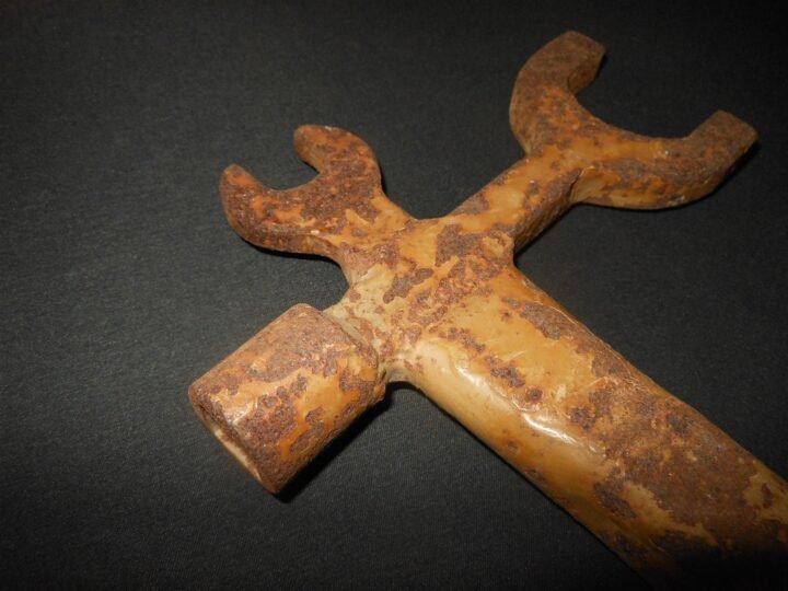 WW2 German Wehrmacht – PANZER MULTI-TOOL – JAGDPANZER 38 HETZER – VERY RARE! — image 2