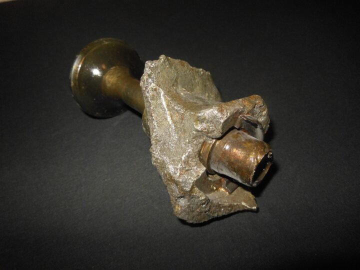 WW2 German Luftwaffe Aircraft – DAIMLER-BENZ DB605 INLET VALVE – Me109 – NICE! — image 3