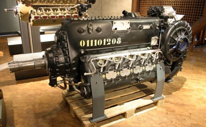 WW2 German Luftwaffe Aircraft – DAIMLER-BENZ DB605 INLET VALVE – Me109 – NICE! — image 6