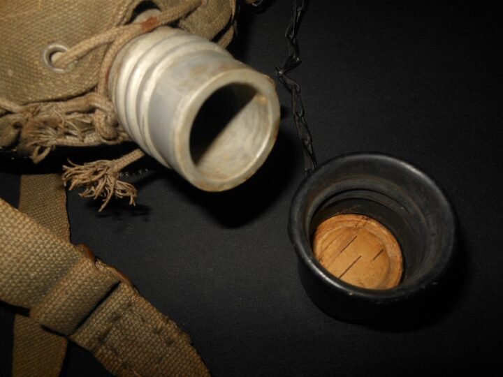 WW2 Imperial Japanese Navy – SPECIAL LANDING FORCES CANTEEN & STRAPS – UNIT ID — image 7