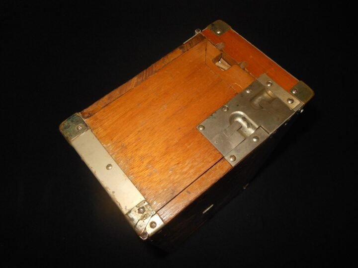 WW2 Imperial Japanese Army – TYPE 92 FIELD / TRENCH PHONE & LEATHER CASE – RARE! — image 13