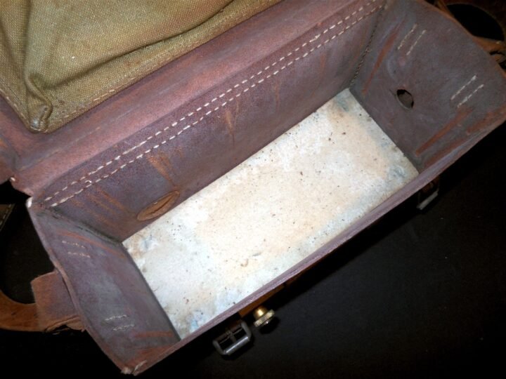 WW2 Imperial Japanese Army – TYPE 92 FIELD / TRENCH PHONE & LEATHER CASE – RARE! — image 16