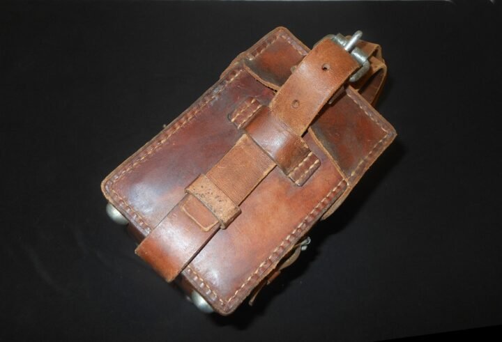 WW2 Imperial Japanese Army – TYPE 92 FIELD / TRENCH PHONE & LEATHER CASE – RARE! — image 20