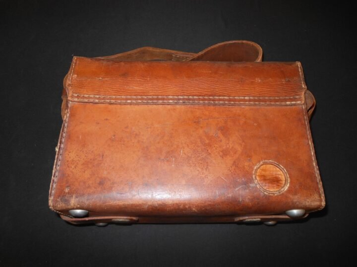 WW2 Imperial Japanese Army – TYPE 92 FIELD / TRENCH PHONE & LEATHER CASE – RARE! — image 22