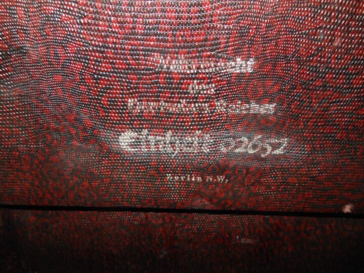 WW2 German Wehrmacht Koffergrammophon – PORTABLE RECORD PLAYER & RECORDS – VERY NICE! — image 21