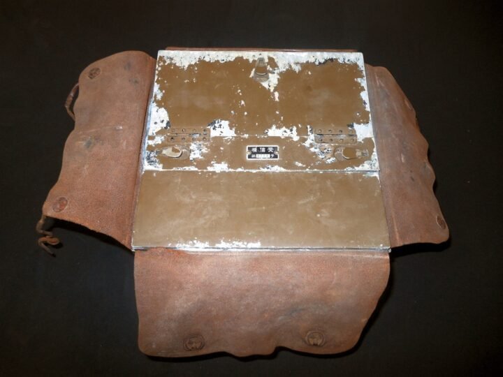 WW2 Imperial Japanese Army – TYPE 94-5 RADIO WIRELESS TRANSMITTER – VERY RARE! — image 14