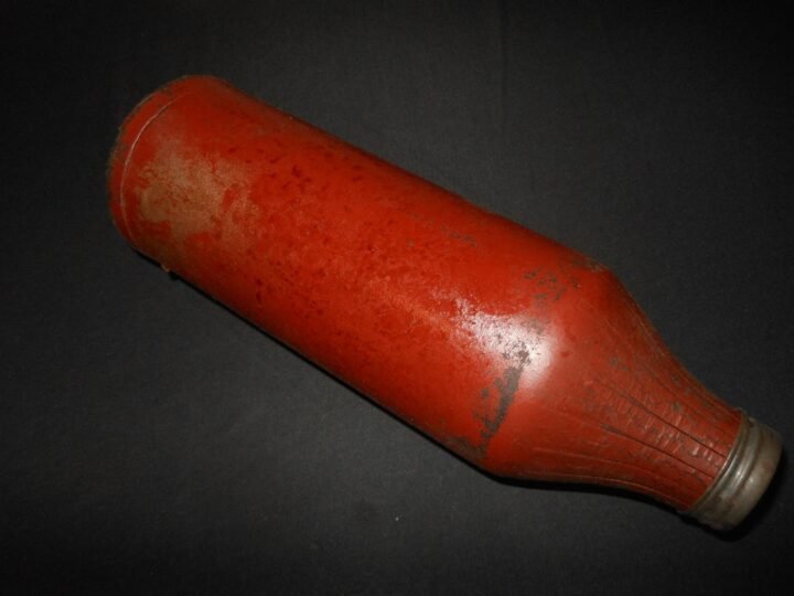 WW2 German Wehrmacht Öldose – CARDBOARD OIL BOTTLE – Kubel Schwimm Sd.Kfz. — image 5