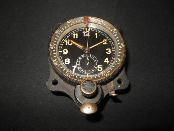 WW2 German Luftwaffe Borduhr – JUNGHANS COCKPIT CLOCK – 3rd MODEL – NICE! — image 2