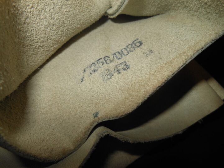 WW2 German Wehrmacht Lederhandschuh – WHITE LEATHER MITTENS – 1943 DATED – NICE! — image 4