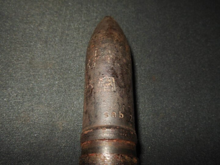 WW2 German Wehrmacht 20mm MG151 / 20 – COMPLETE ARMOR PIERCING INCENDIARY ROUND #2 – NICE! — image 5