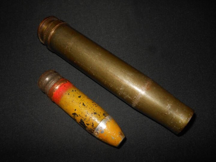 WW2 German Wehrmacht 20mm 20×138 FlaK 30/38 – COMPLETE HE ROUND & SHELL – 1945 – VERY NICE! — image 5