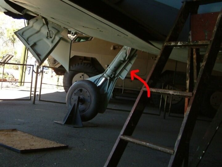 WW2 German Luftwaffe Aircraft – LANDING GEAR DOOR / COVER – Fw190 A-G – RARE! — image 14