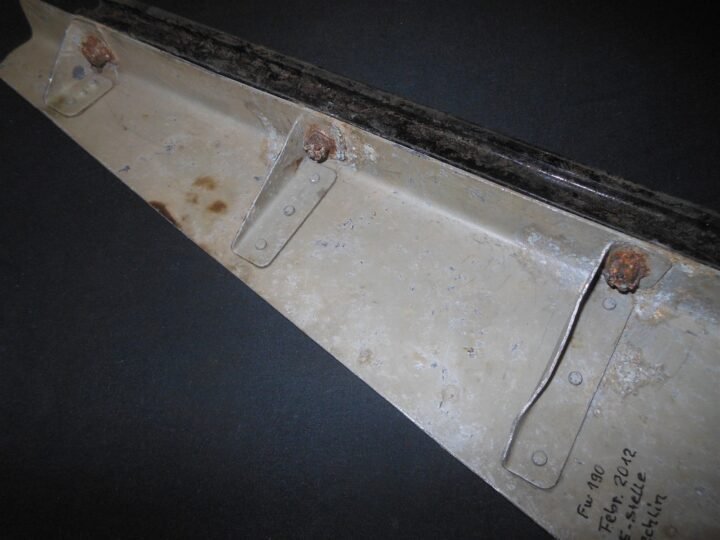 WW2 German Luftwaffe Aircraft – LANDING GEAR DOOR / COVER – Fw190 A-G – RARE! — image 3