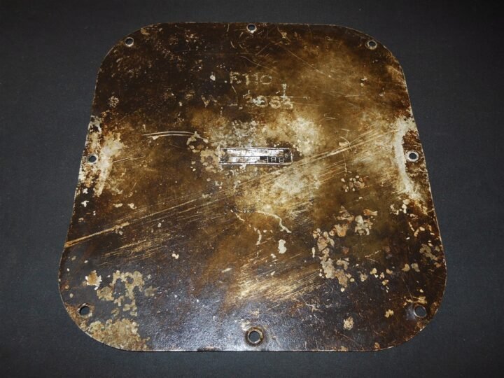 WW2 German Luftwaffe Wartungklappe – MAINTENANCE HATCH – Me110 C – W.Nr. 3063 — image 2