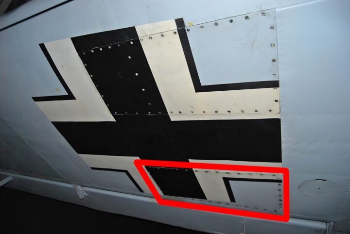 WW2 German Luftwaffe Tragfläche – WING PANEL – WITH BALKENCROSS – Me110 C — image 12