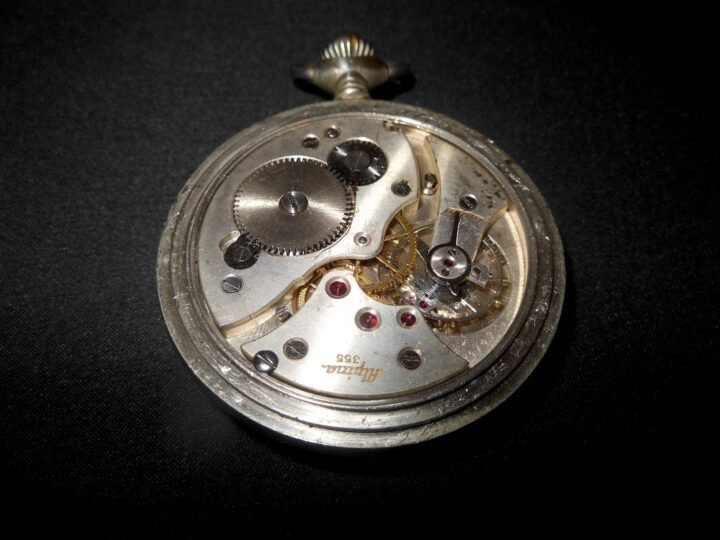WW2 German Kriegsmarine Taschenuhr – KM MARKED POCKET WATCH – ALPINA – VERY NICE — image 8