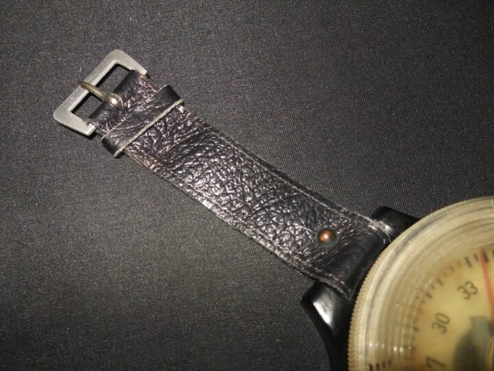 WW2 German Luftwaffe AK39 Wrist Compass – Fl. 23235-1 – 2nd Model – VERY NICE! — image 3