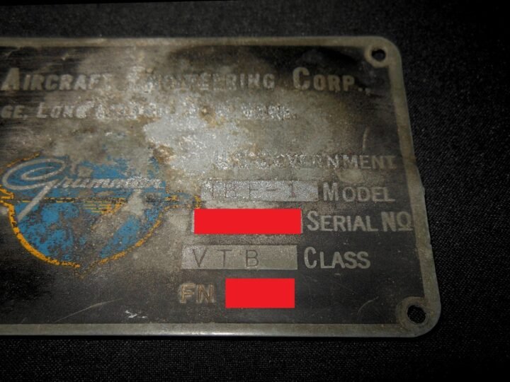 WW2 British Royal Navy FAA Aircraft – TBF-1 AVENGER MAIN DATA PLATE – VERY NICE! — image 4
