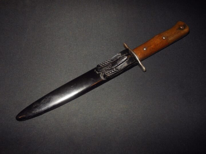 WW2 German Luftwaffe Nahkampfmesser – COMBAT TRENCH KNIFE / DAGGER – '6' – NICE! — image 2
