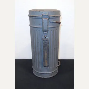 WW2 German Kriegsmarine Gasmaske Blechbüchse – M38 GAS MASK CANISTER …