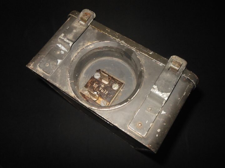 WW2 German Wehrmacht Panzer E.U.a4 Umformer – RADIO POWER SUPPLY – Tiger Panther — image 11