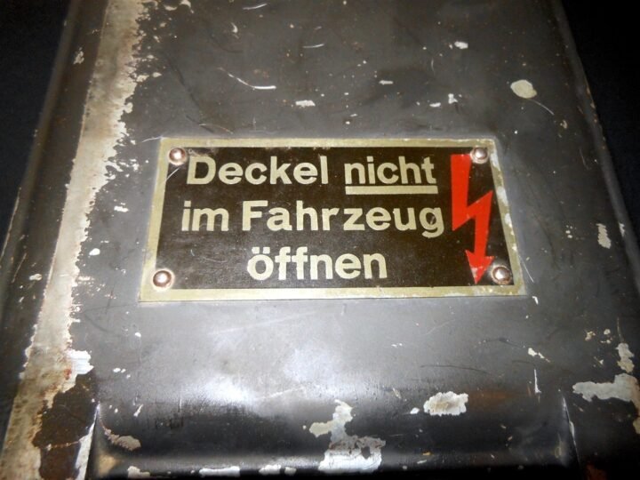 WW2 German Wehrmacht Panzer E.U.a4 Umformer – RADIO POWER SUPPLY – Tiger Panther — image 3