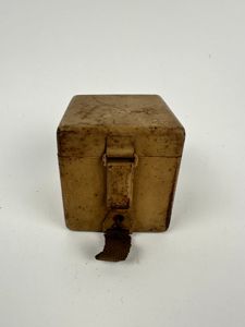 MG34/42 Optical Sight Battery Box in Tan