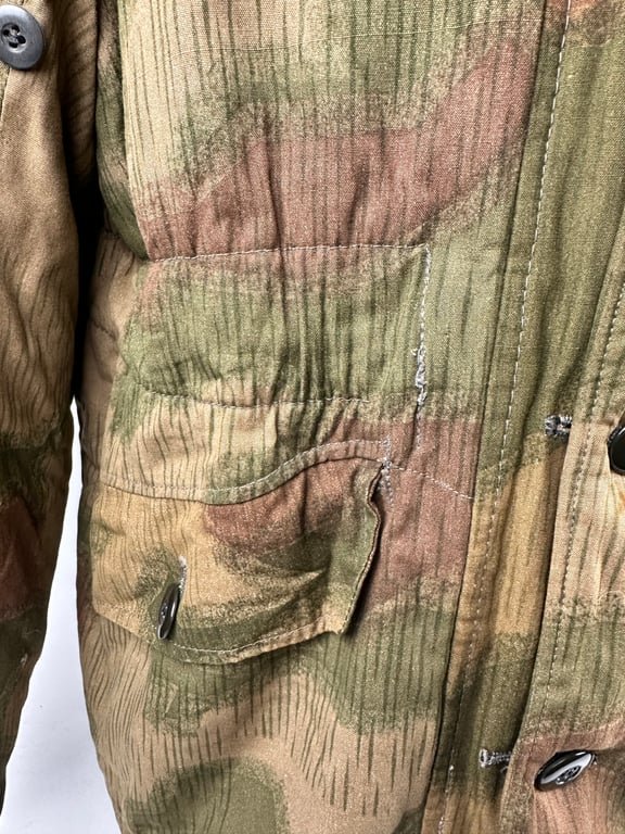 Wehrmacht non-reversible winter parka in 'sumpf tarn' (mint) — image 5