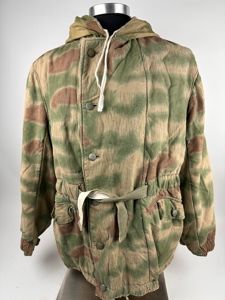 Wehrmacht reversible winter parka in Sumpftarnmuster