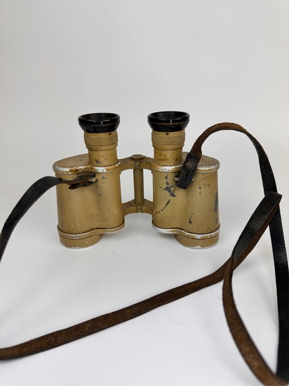 Late War Tan Painted Wehrmacht 6x30 Binoculars — image 4