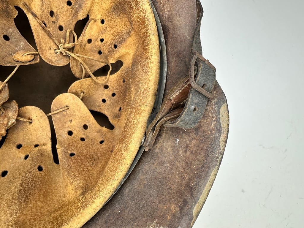 Untouched m42 Camo Helmet. — image 9