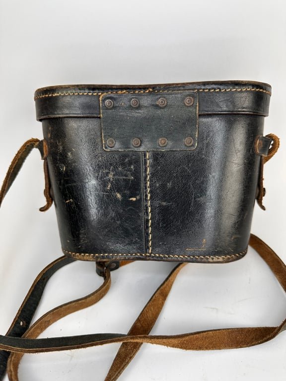 Original Leather Case for 6X30 Binoculars 1944 — image 2