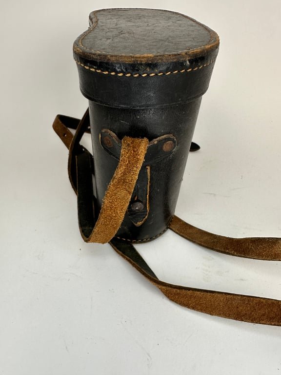 Original Leather Case for 6X30 Binoculars 1944 — image 3
