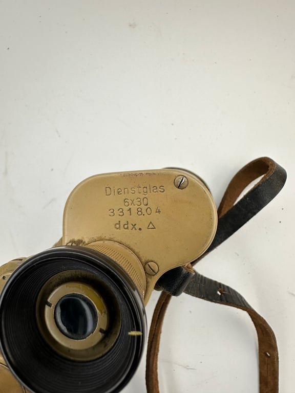 Late War Tan Painted Wehrmacht 6x30 Binoculars 'ddx' — image 4