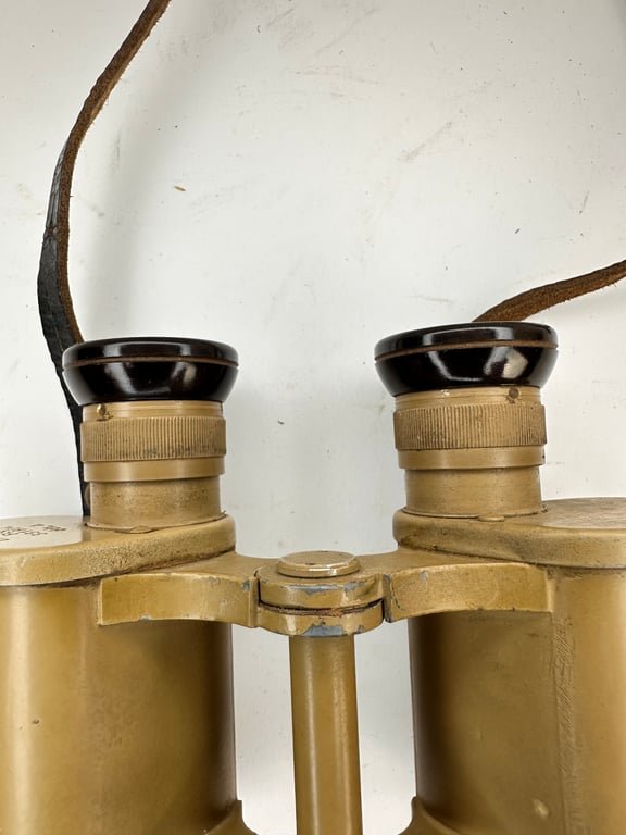 Late War Tan Painted Wehrmacht 6x30 Binoculars 'ddx' — image 6