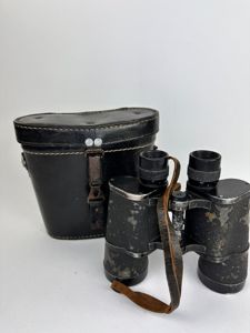 Wehrmacht binoculars 'Dienstglas' 7x50 (Doppelfernrohr) complete with original leather carrying …