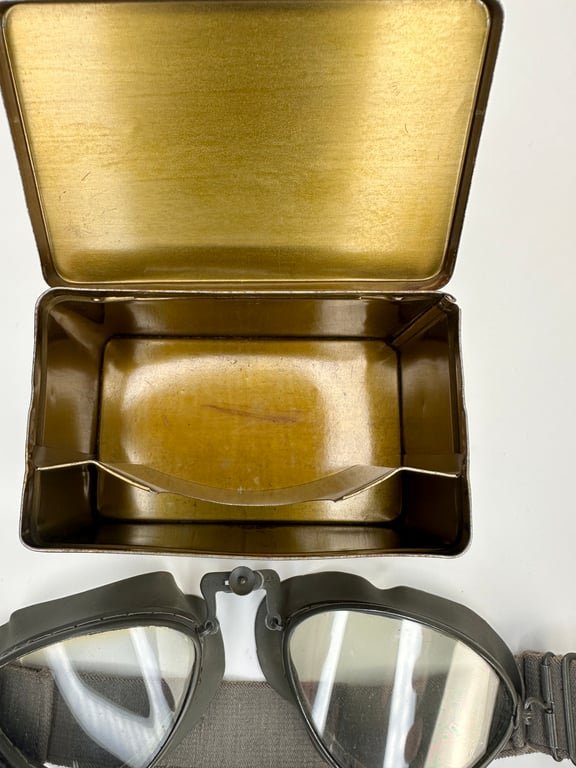 Wehrmacht motorcycle 'Kradmelderbrille' GS 1941 — image 5