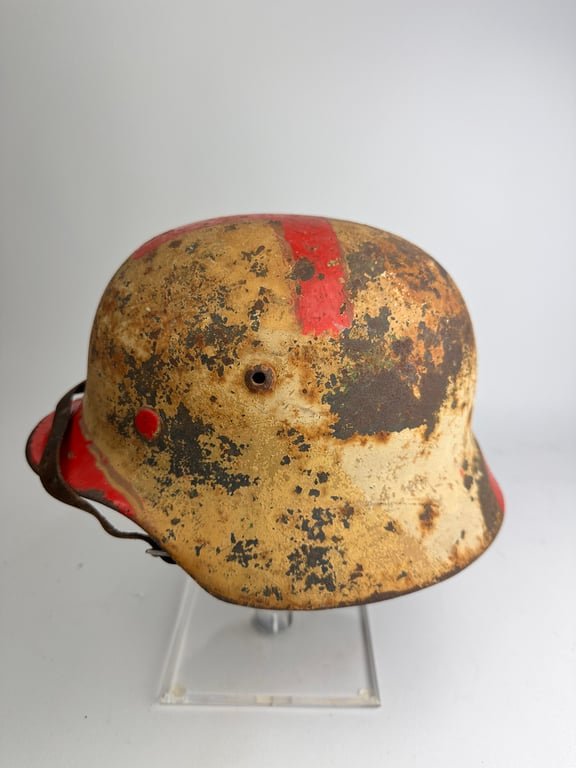 M35 German Medic Helmet 'Red Cross' — image 3