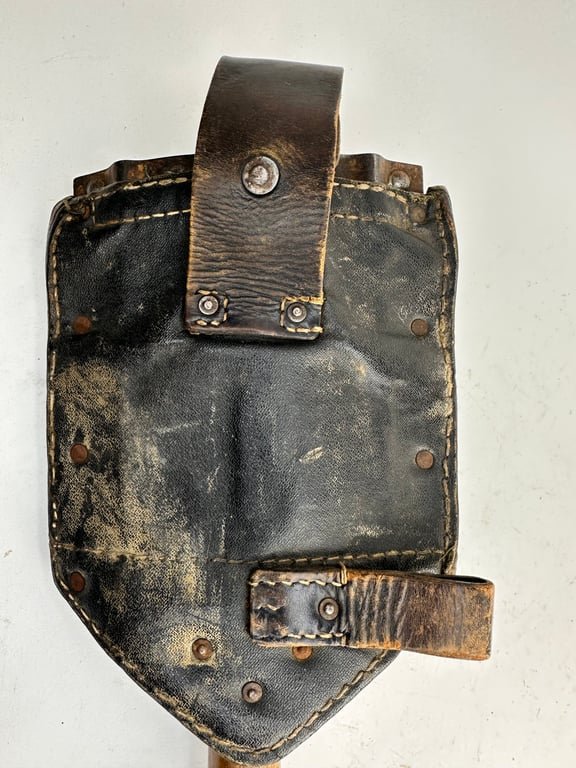 Wehrmacht Folding Shovel Carrying Case 2nd pattern — image 3