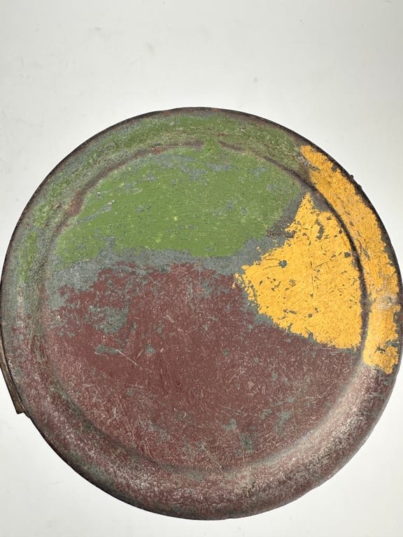 Untouched Camo Gasmask canister 'found in Normandie' — image 8