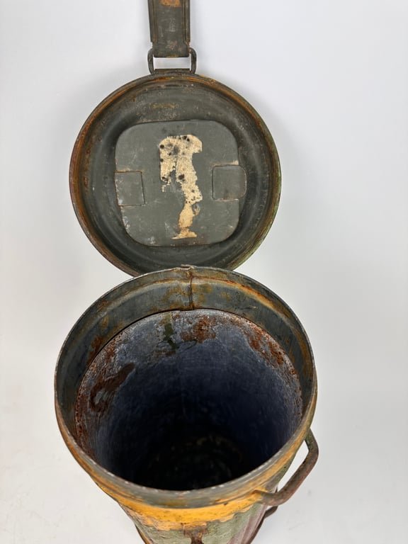 Untouched Camo Gasmask canister 'found in Normandie' — image 9